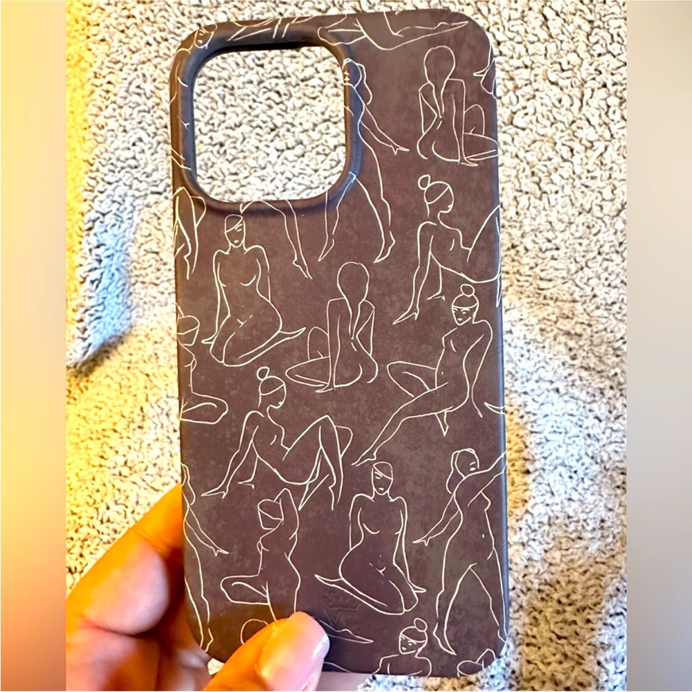 Velvet Caviar iPhone 14 Pro Max Case EUC